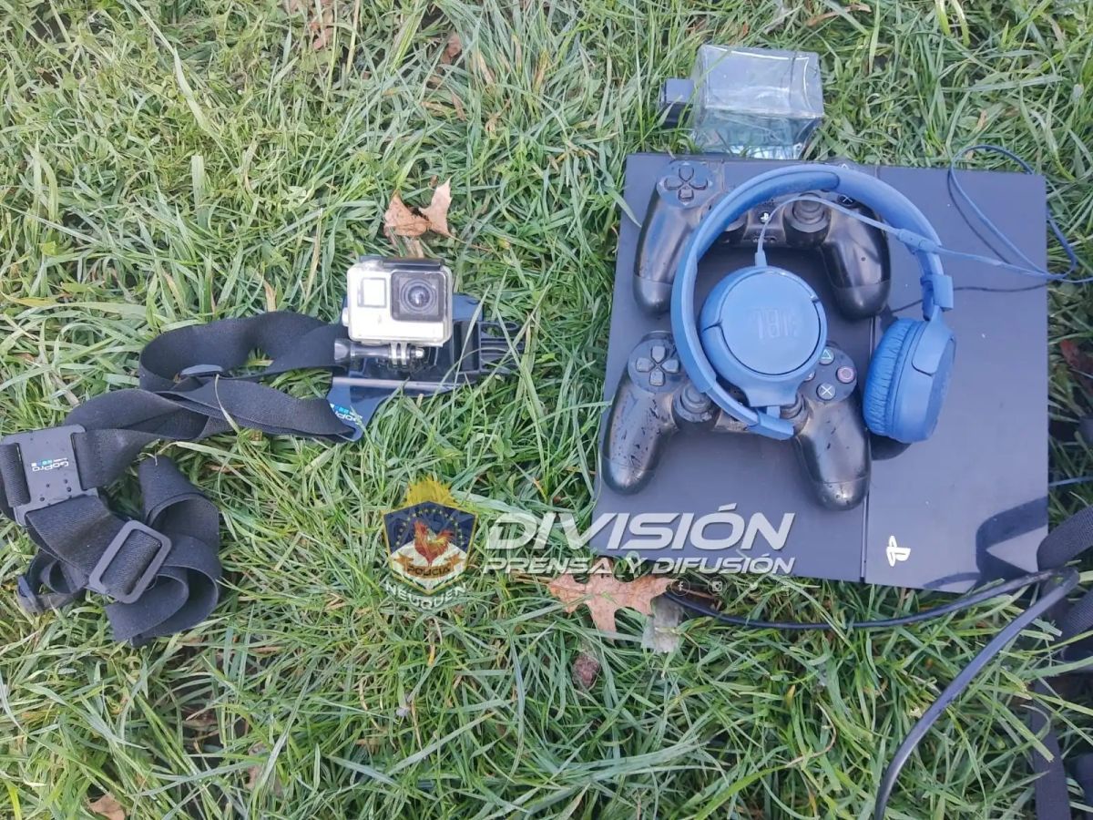 Dos hombres fueron demorados por presunto robo de artículos de tecnología
