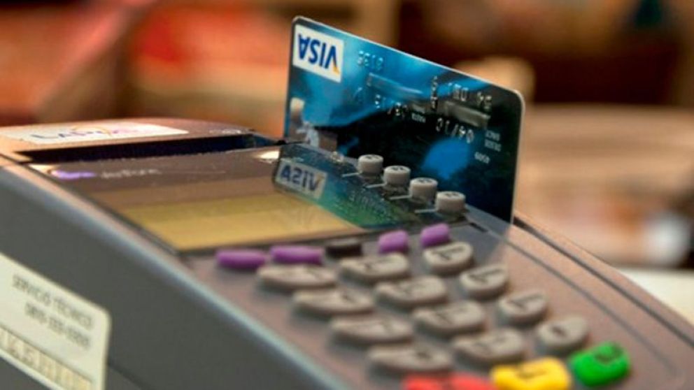 Cambios en pago con tarjetas: no se firmará el ticket