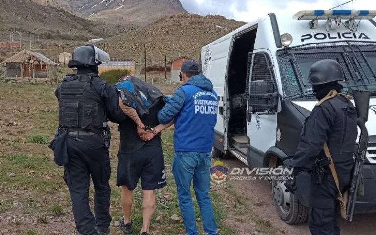 Allanamiento permitió la demora de un hombre por presunto hurto