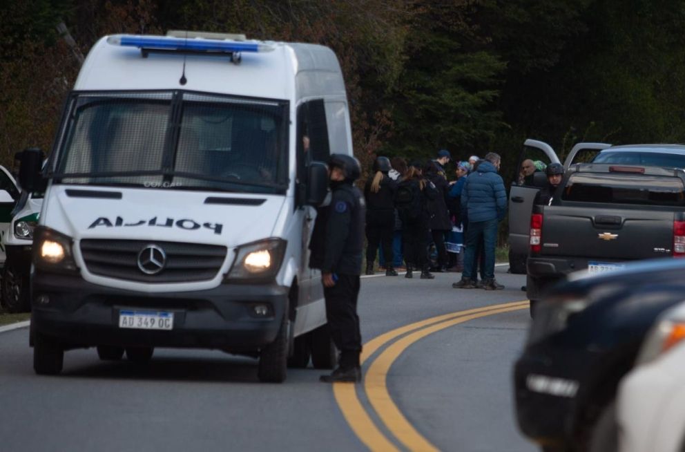 Aníbal Fernández dio por terminada la usurpación en Villa Mascardi