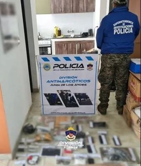 Desbaratan otro kiosco narco a metros de una escuela