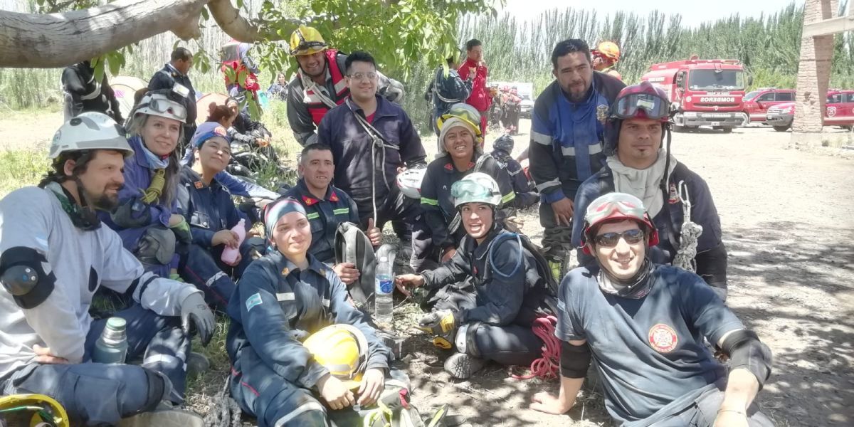 Bomberos Voluntarios siguen capacitándose en distintas disciplinas