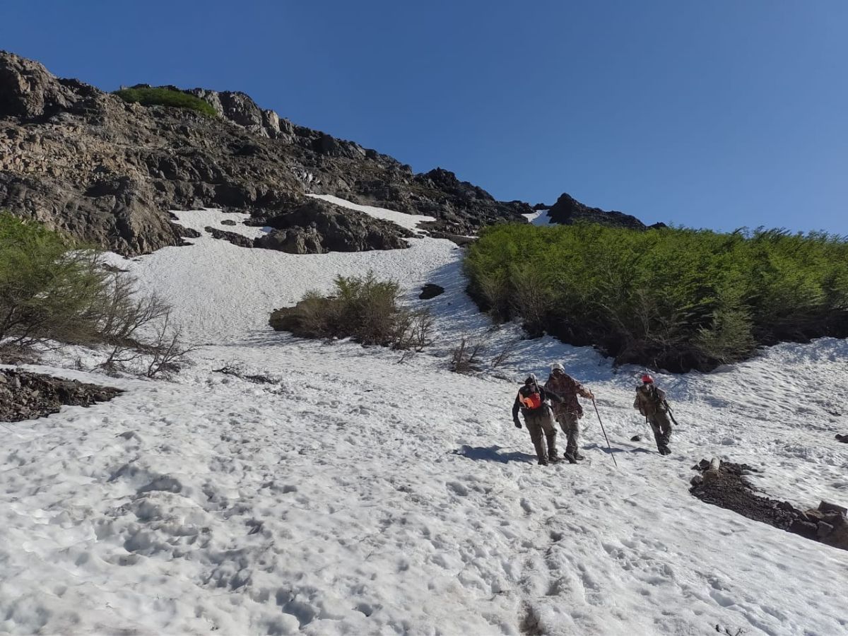 Rescataron a un hombre que se perdió en Chapelco Grande