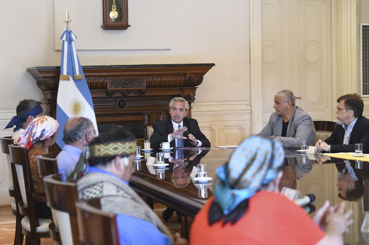 El presidente recibió a integrantes de la comunidad Mapuche