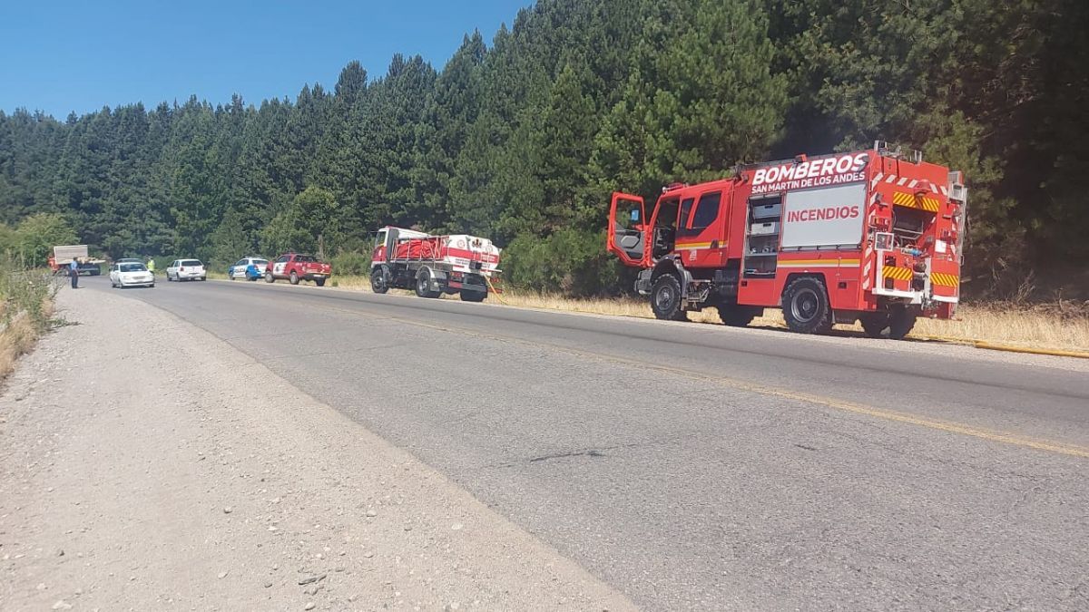 Bomberos apagaron un incendio en la zona de Pío Protto