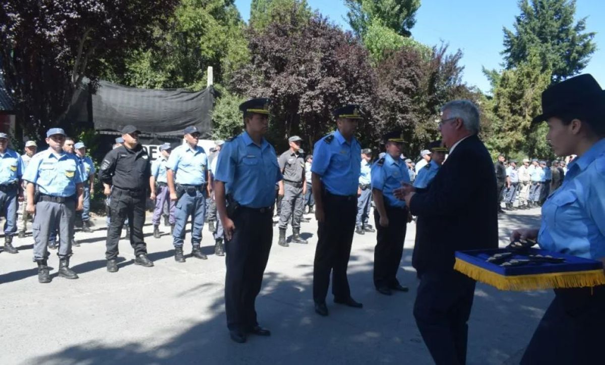 Se realizó el acto de ascensos de la Policía de Neuquén
