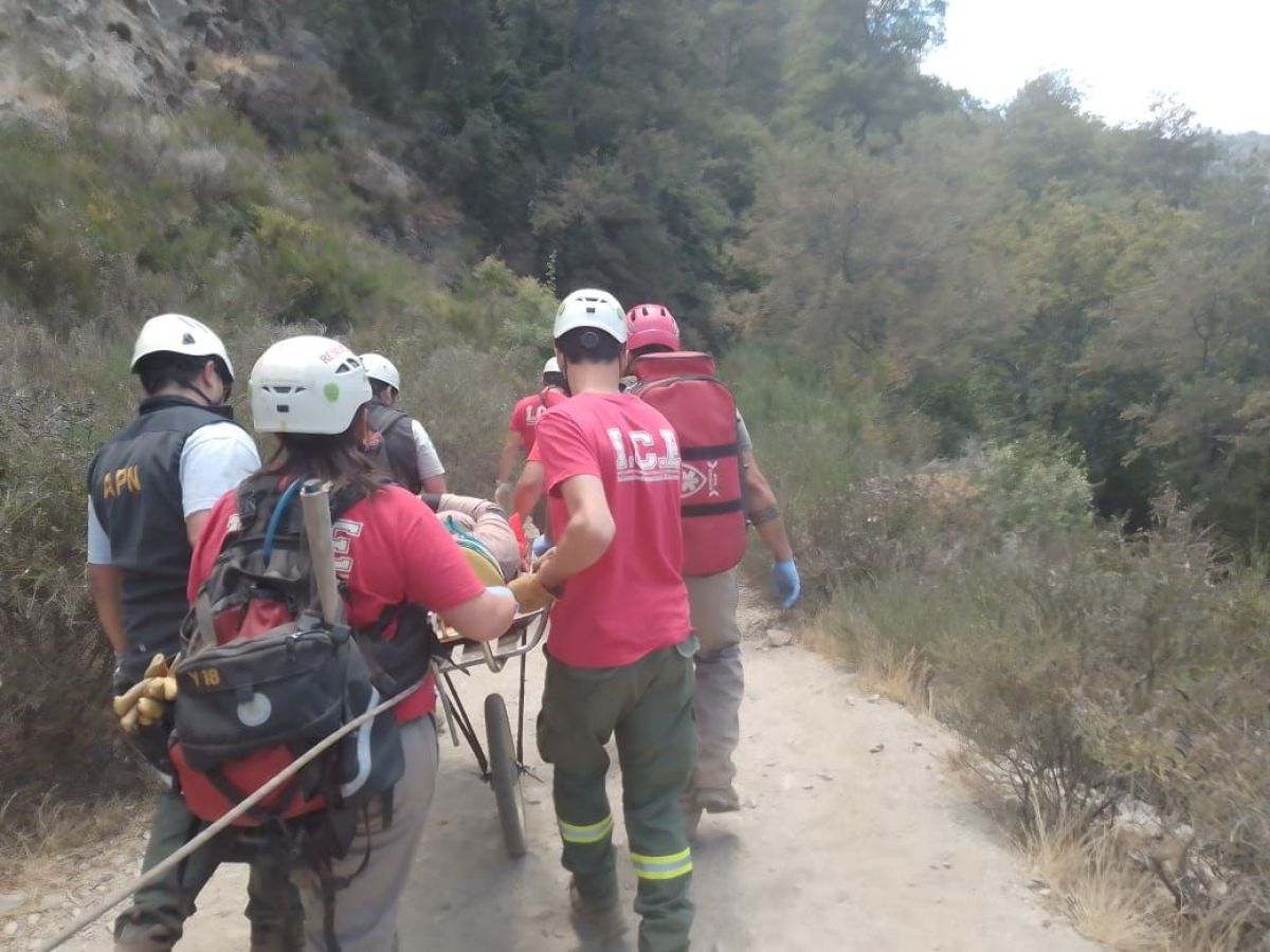 Una turista se fracturó camino al Mirador Bandurrias y debió ser rescatada