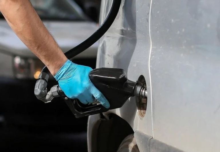 Aumentó la nafta un 4%: conocé los nuevos precios