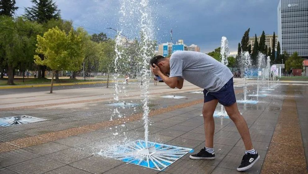 Insoportable calor en Neuquén: ¡La sensación térmica llegó a 45°!