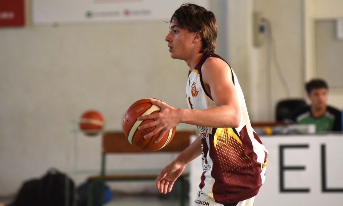 Juan Subat de Zorros a la selección de Neuquén U15