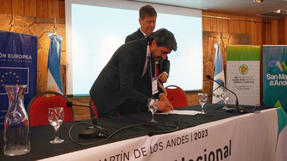 Buscan promover la electro-movilidad en San Martín de los Andes