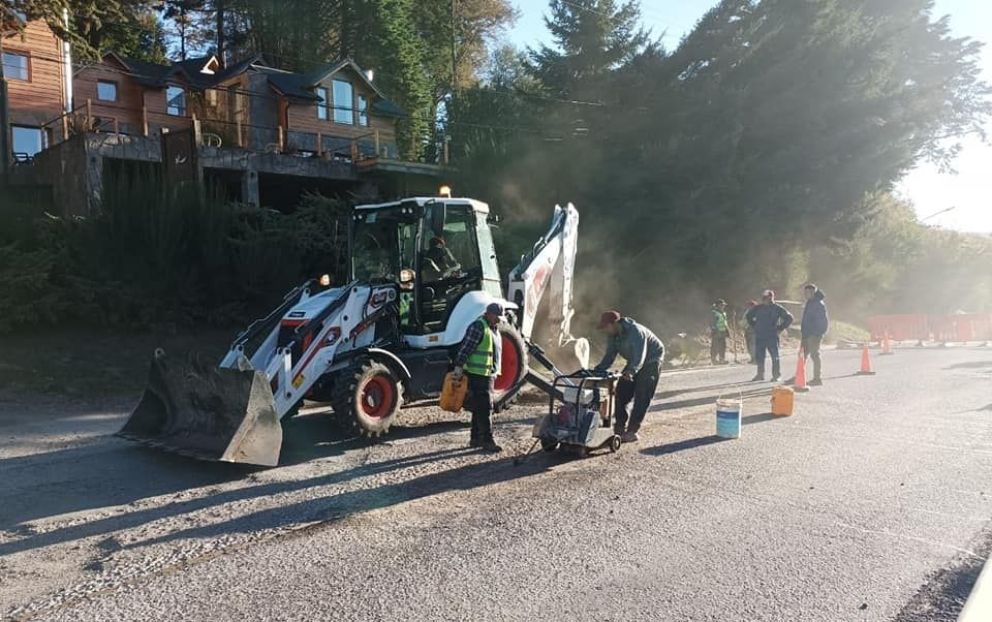 Reparan la calle Perito Moreno entre Los Lupines y Los Pañiles